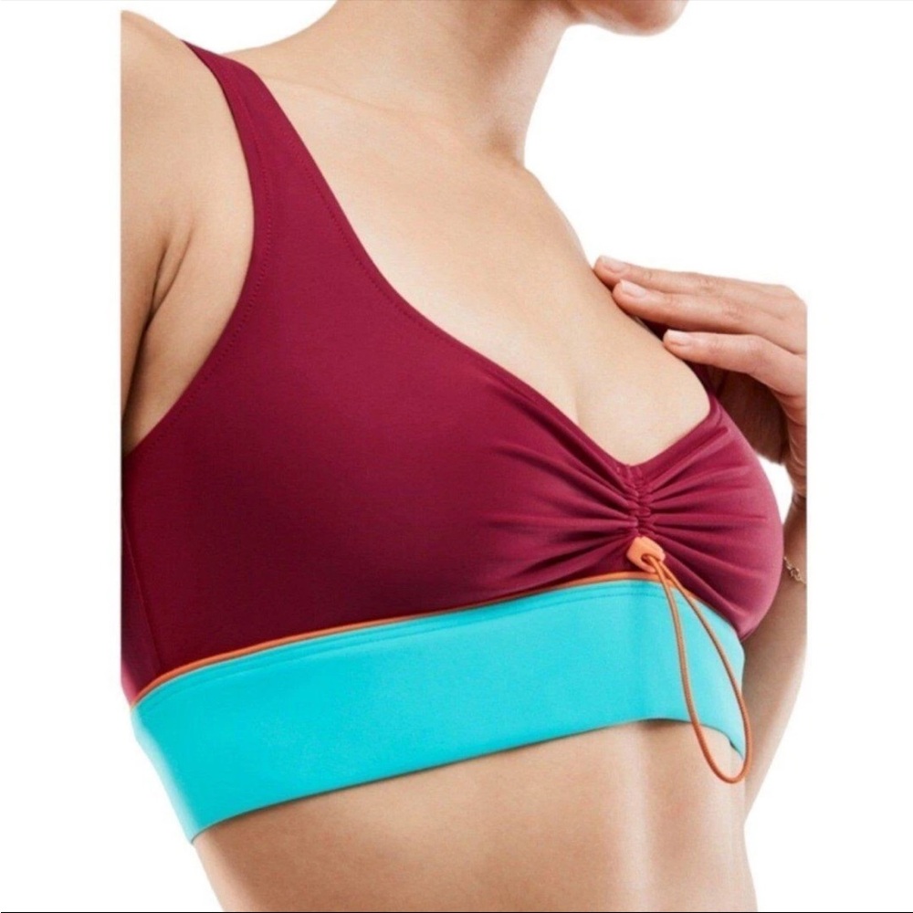 Fabletics Sports Bra Women’s Green Wide Strap Color Block Athleisure Yoga